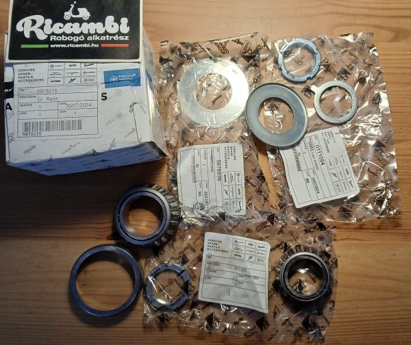 Piaggio 5978215 kormánycsapágy szett
